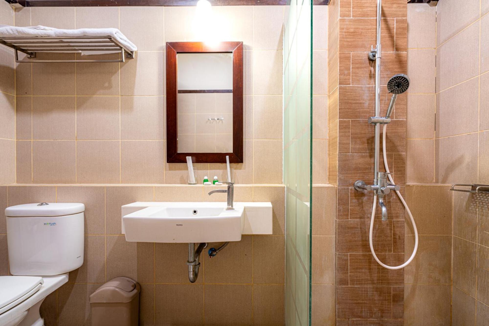 Sumbawa Besar Samawa Transit Hotel מראה חיצוני תמונה